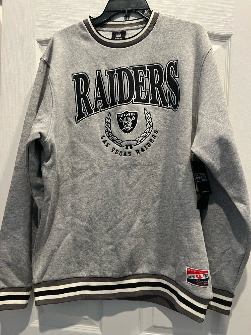 New Era Black and Gray Raiders Crewneck